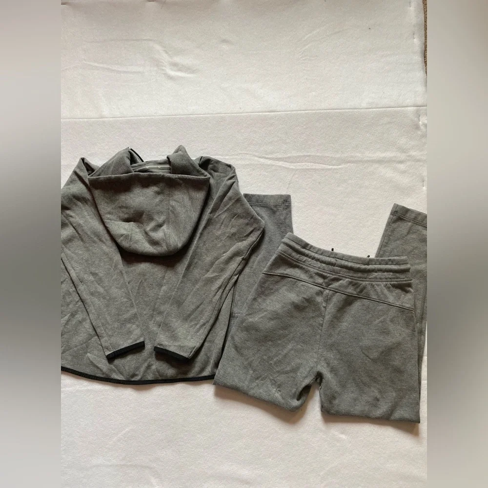 GAP Kids 2 piece Matching jogging Set - Gray Size 10